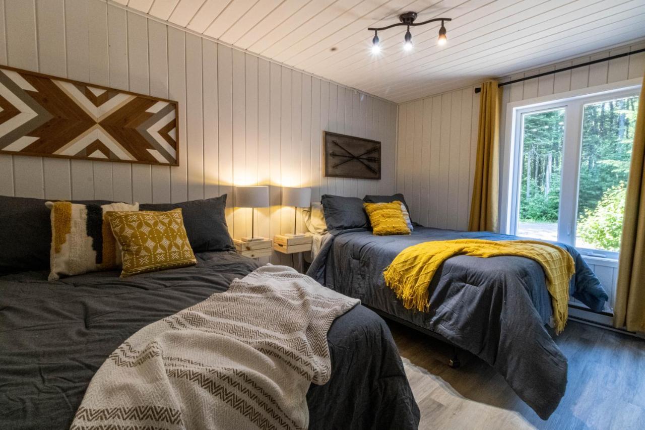 Les Chalets Tourisma - Chalet Dans Les Bois Avec Lac Prive - Le Colibri Saint-Raymond Buitenkant foto
