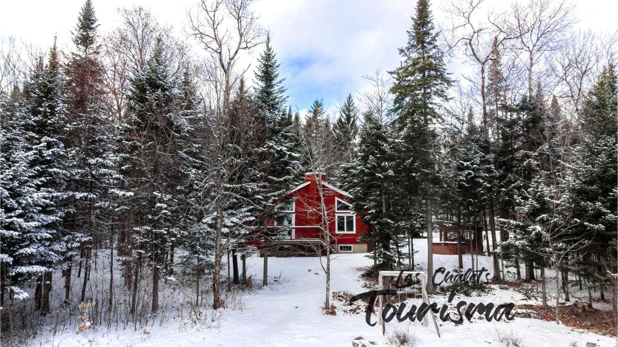 Les Chalets Tourisma - Chalet Dans Les Bois Avec Lac Prive - Le Colibri Saint-Raymond Buitenkant foto